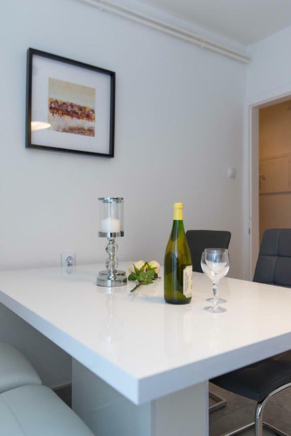 דארובר Apartman Lux מראה חיצוני תמונה